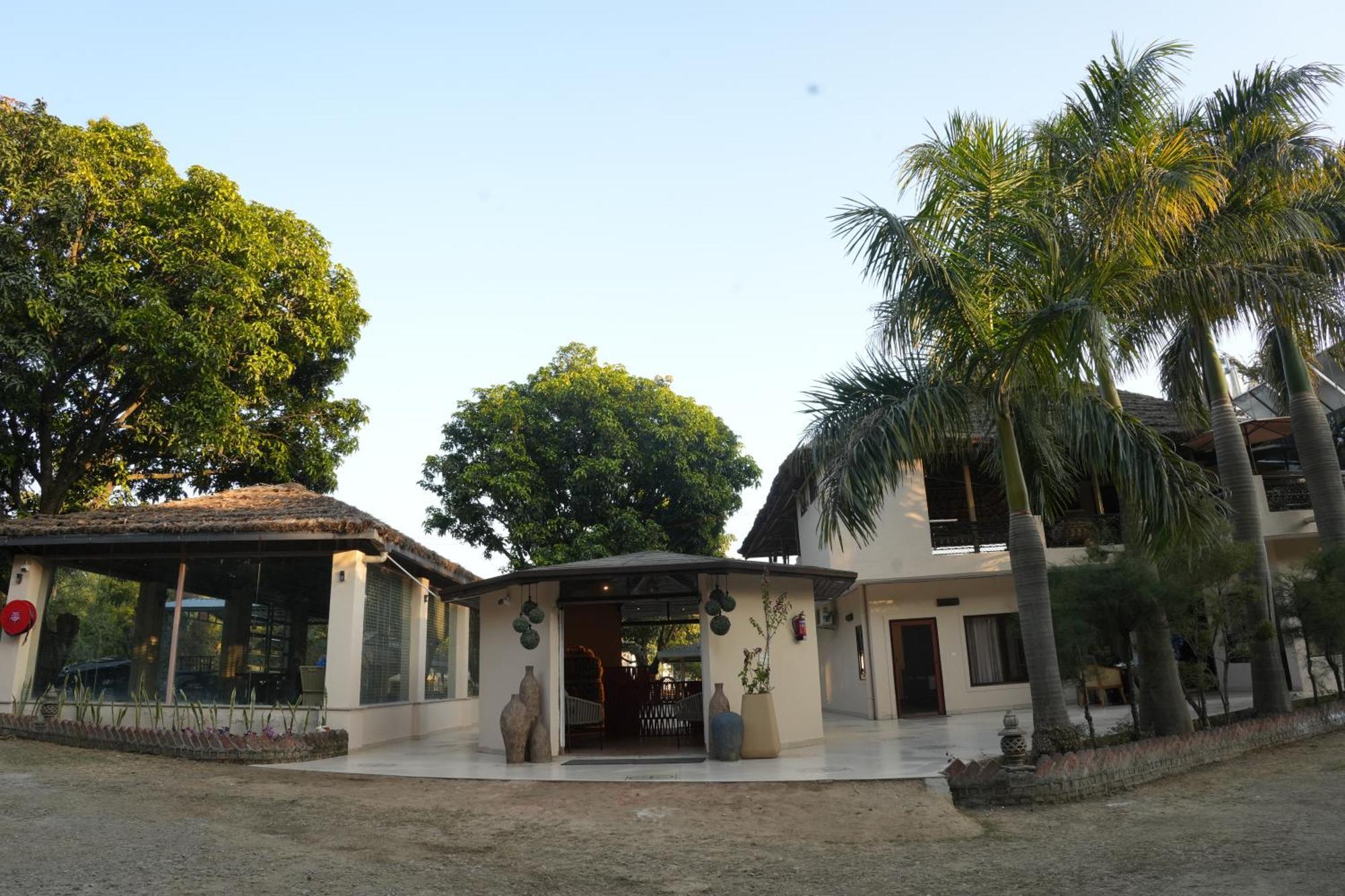 3Acres Resorts Дехрадун Экстерьер фото