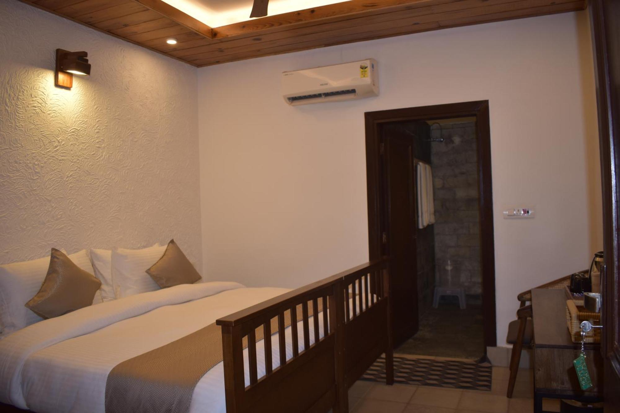 3Acres Resorts Дехрадун Экстерьер фото
